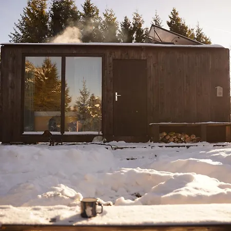 Tiny Glamp - Kontejner Pod Pradedem Luxuszelt