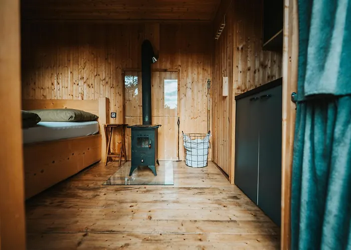 Tiny Glamp - Kontejner Pod Pradedem